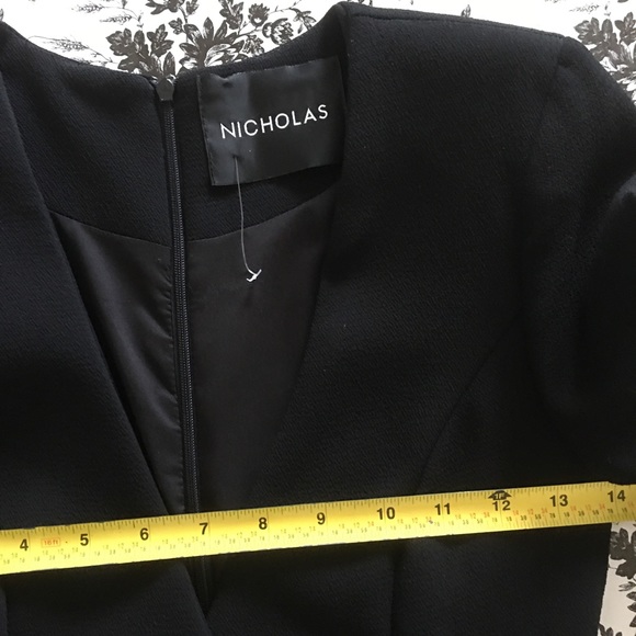 NICHOLAS Black Textured Crepe Blazer Dress - Picture 7 of 13